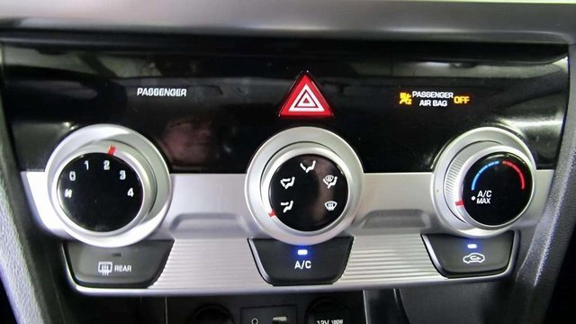 Used 2019 Hyundai Elantra SE w/ Cargo Package image 20