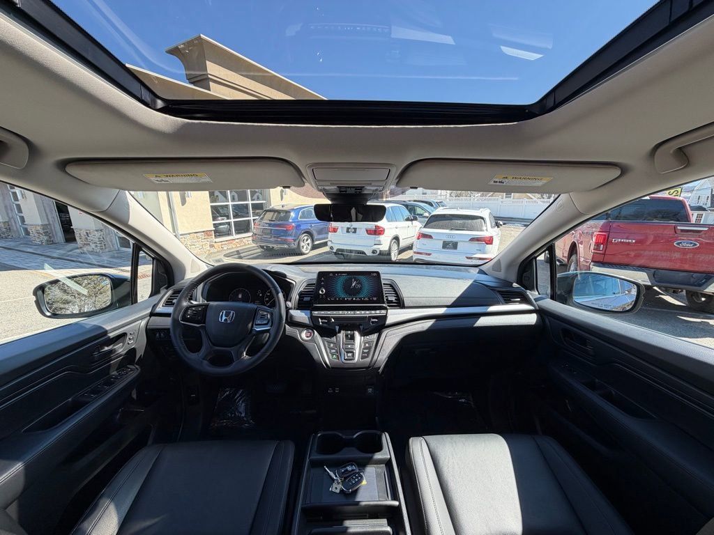 Used 2025 Honda Odyssey EX-L image 13