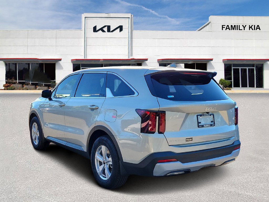New 2026 Kia Sorento LX FWD image 4