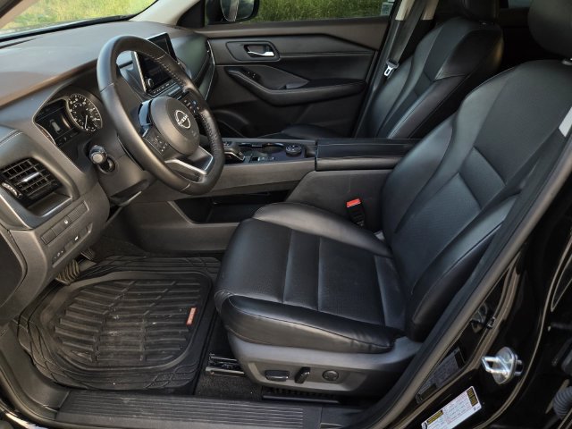 Used 2023 Nissan Rogue SV w/ SV Premium Package AWD/4WD image 23