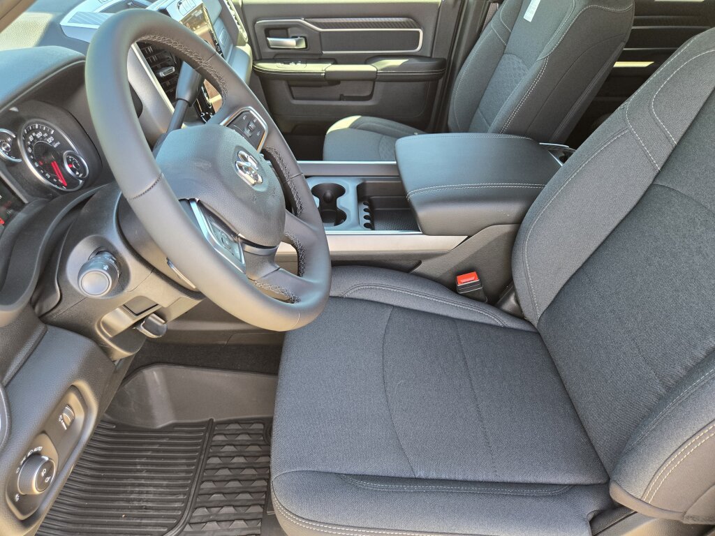 New 2026 RAM 3500 Big Horn AWD/4WD image 8