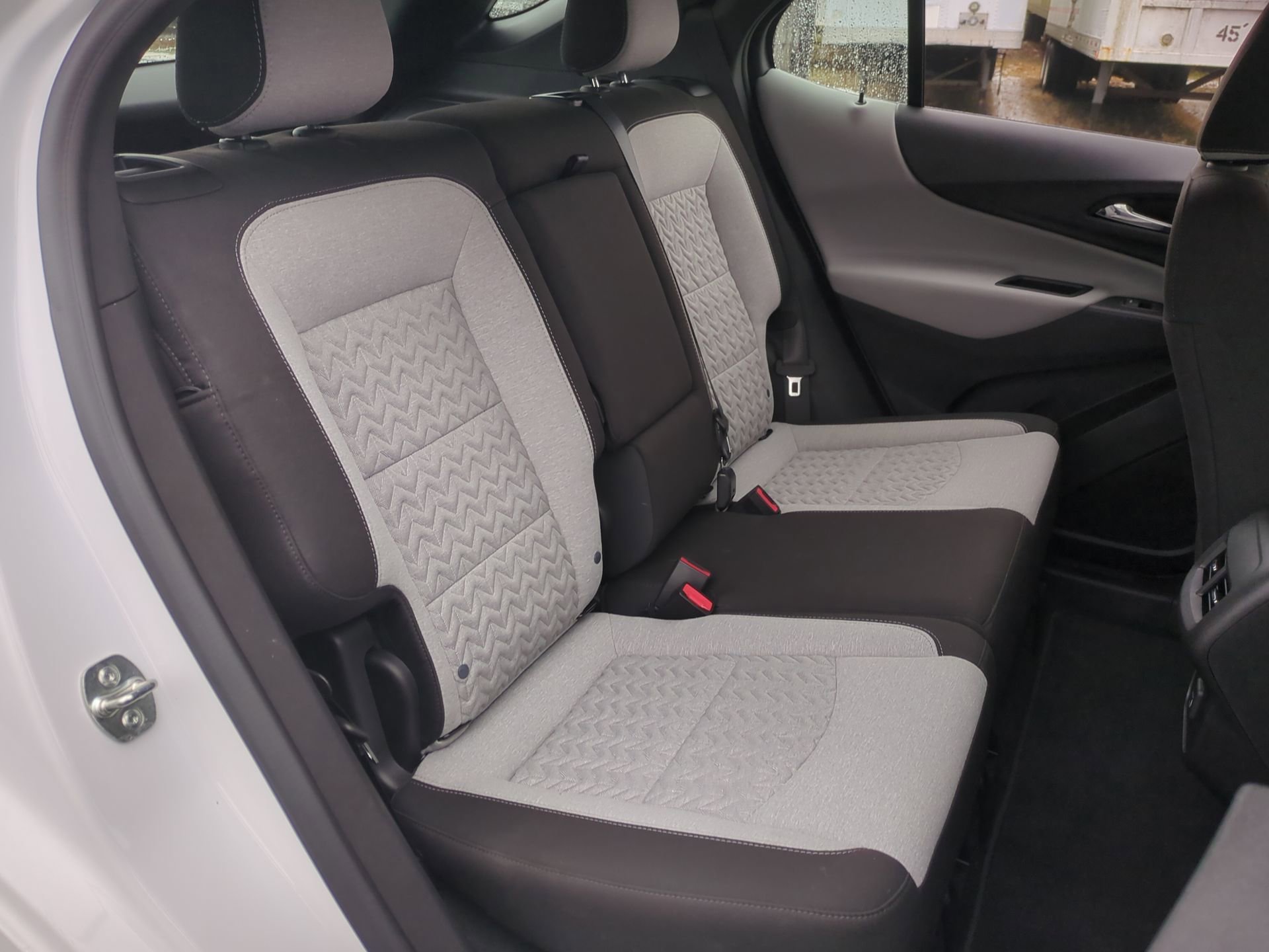 Certified 2024 Chevrolet Equinox LS w/ Driver Confidence II Package image 27