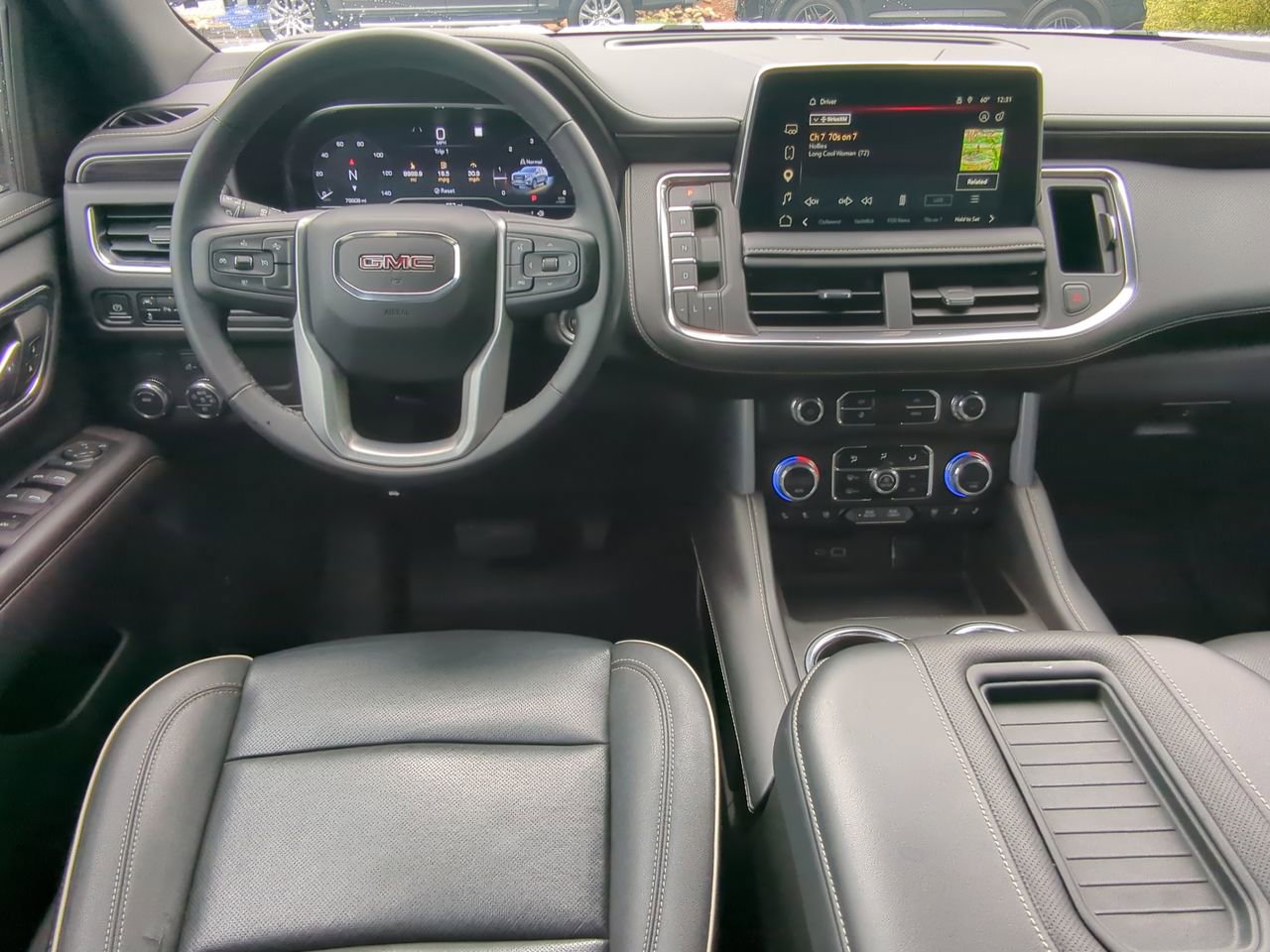 Used 2023 GMC Yukon XL SLT RWD image 14