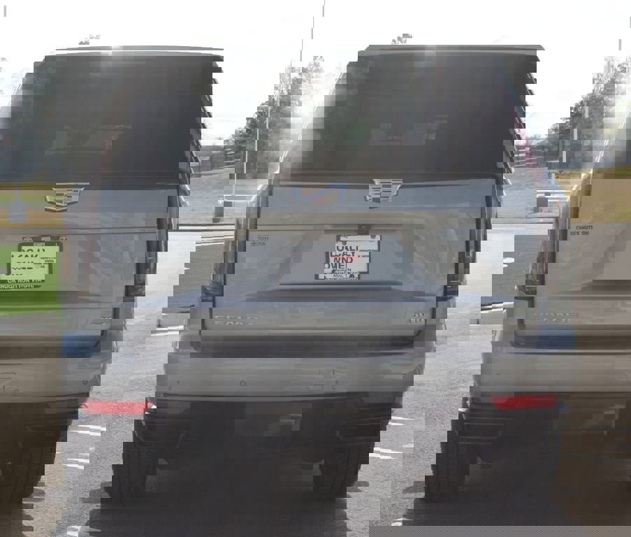 Used 2024 Cadillac Escalade Sport w/ Touring Package image 3