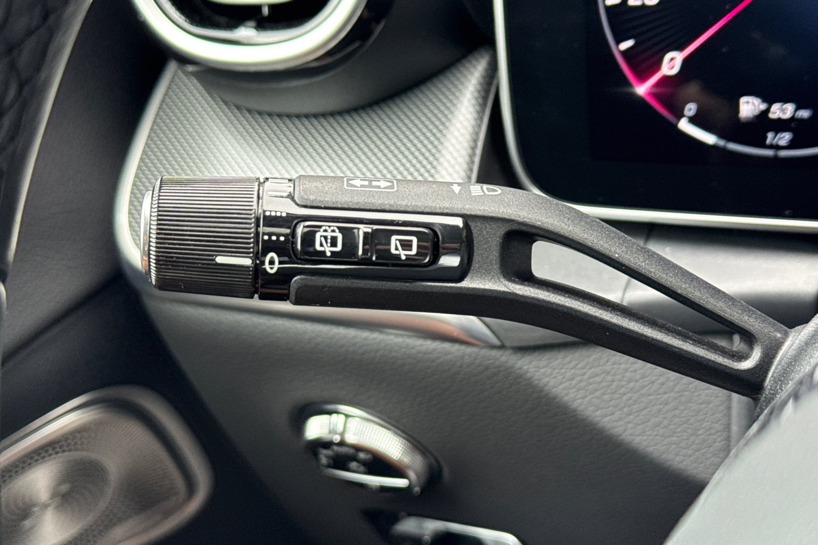 Certified 2024 Mercedes-Benz GLC 300 4MATIC image 33