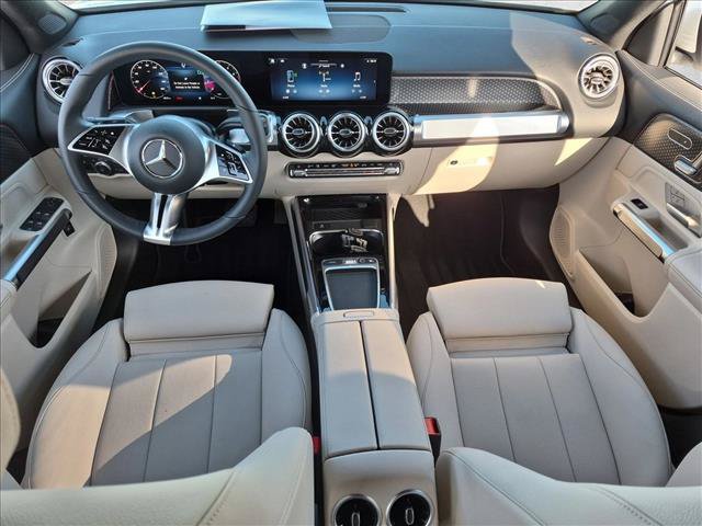 Used 2025 Mercedes-Benz GLB 250 image 17