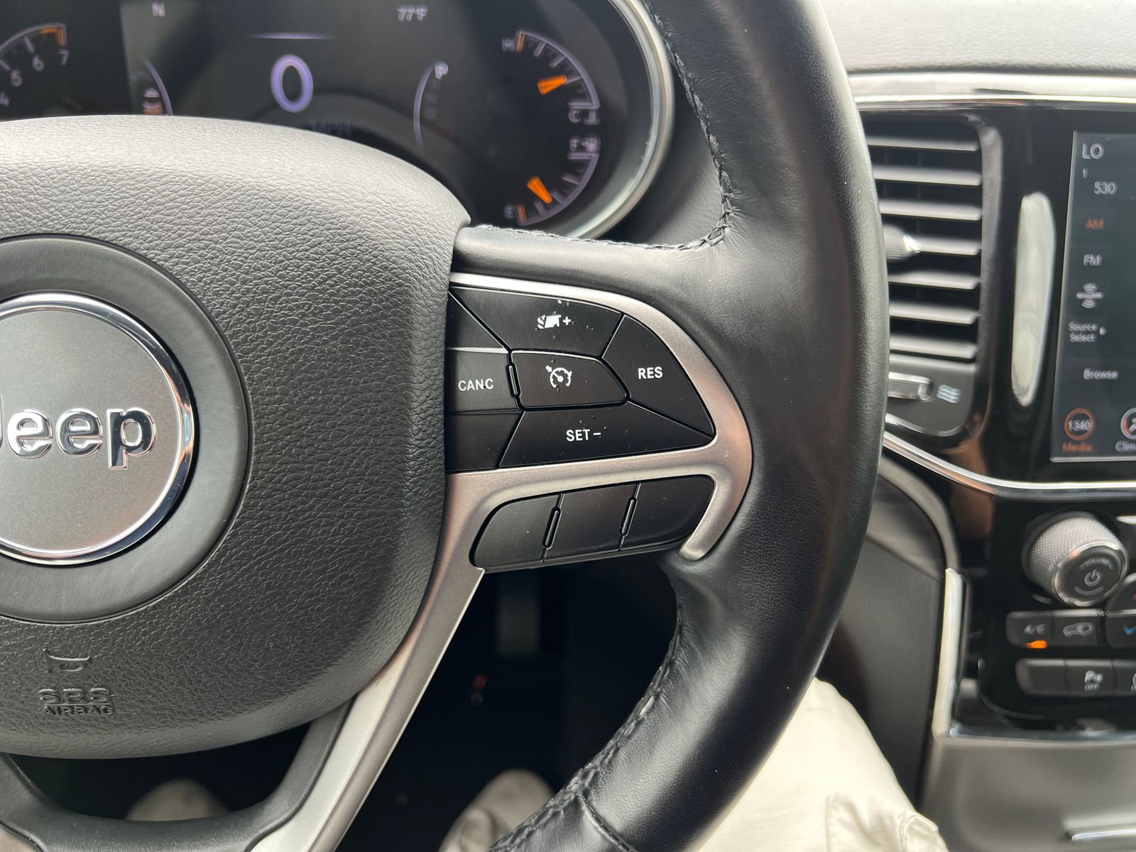 Used 2021 Jeep Grand Cherokee Laredo X RWD image 29