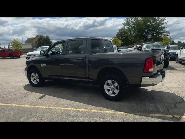 Used 2022 RAM 1500 Classic SLT image 7