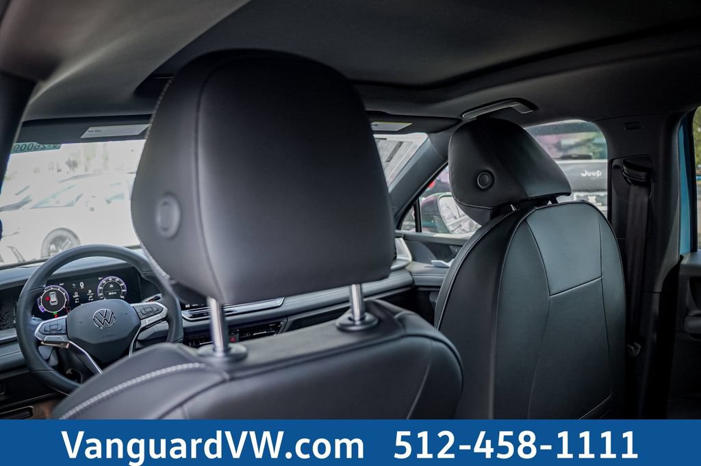 New 2026 Volkswagen Tiguan SE R-Line FWD image 24