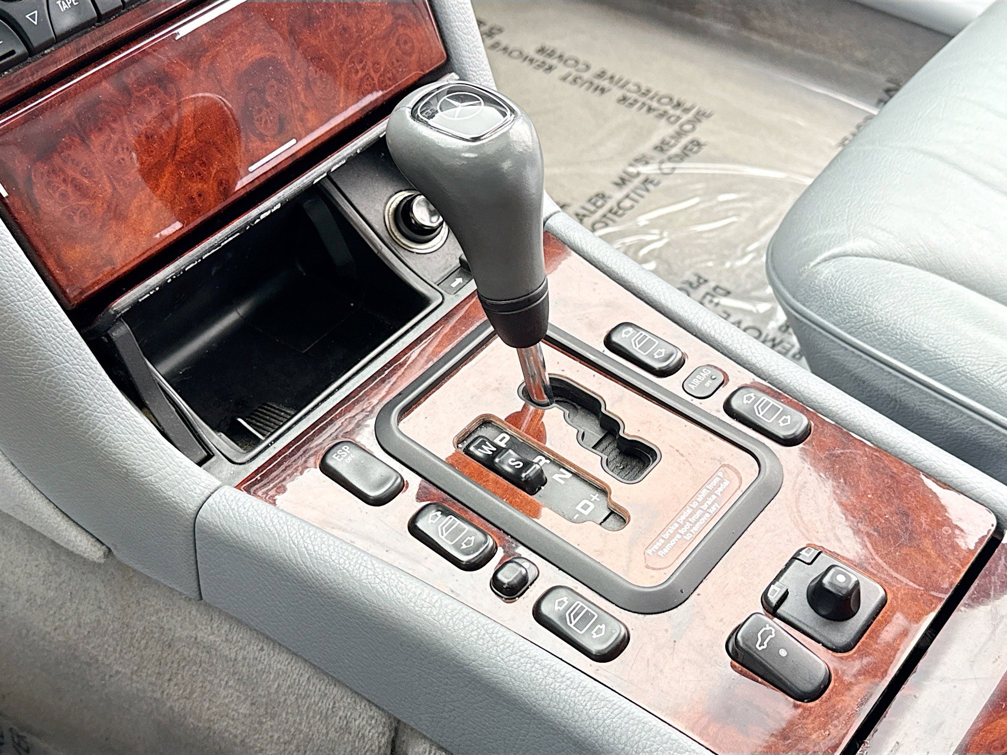 Used 2000 Mercedes-Benz E 430 4MATIC Sedan image 10