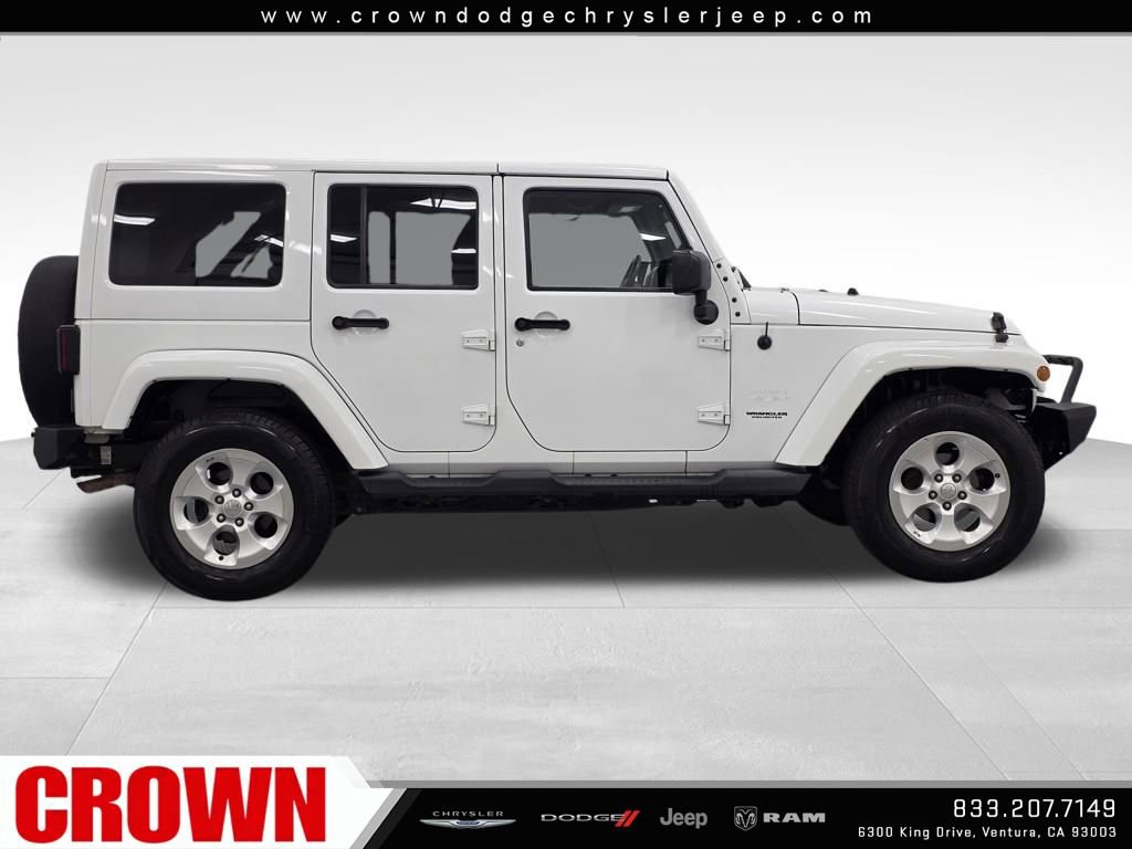 Used 2015 Jeep Wrangler Unlimited Sahara w/ Connectivity Group image 8
