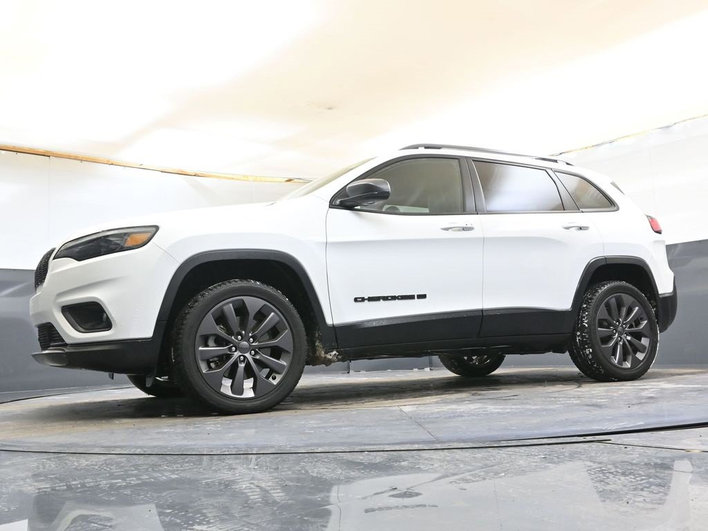 Used 2021 Jeep Cherokee Latitude Lux 80th Anniv w/ Quick Order Package 26U 80TH image 43