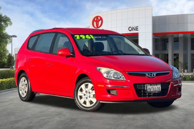 Used 2010 Hyundai Elantra GLS image 2