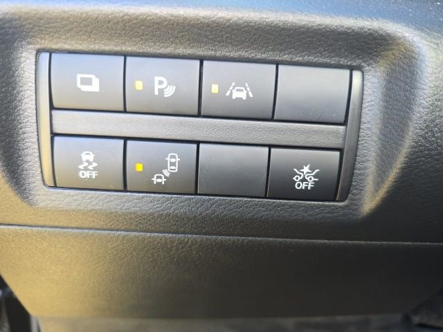 Used 2024 Nissan Kicks S image 11