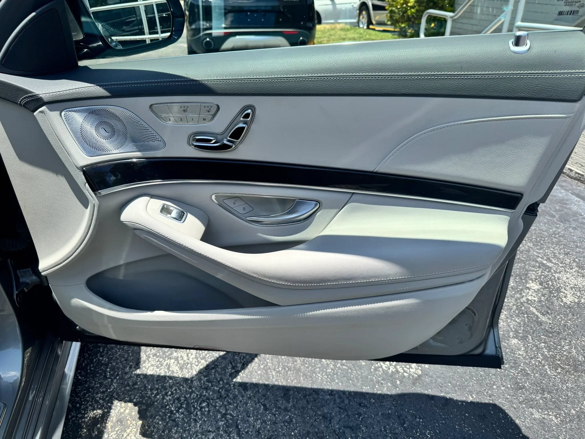 Used 2014 Mercedes-Benz S 550 Sedan image 47