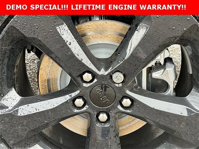 New 2025 Jeep Grand Cherokee L Limited w/ Black Appearance Package image 27