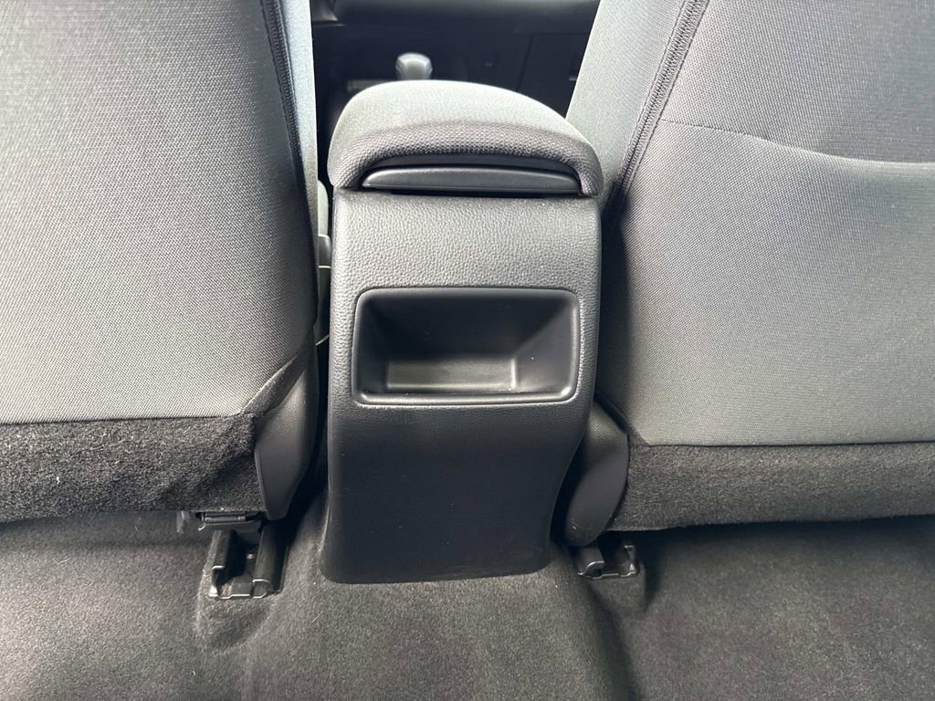 Used 2021 Toyota Corolla LE image 20