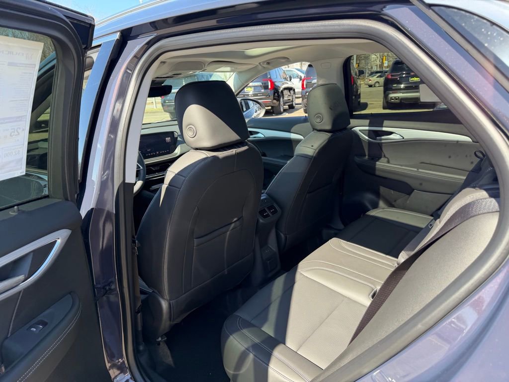 New 2026 Buick Envision Avenir AWD/4WD image 11