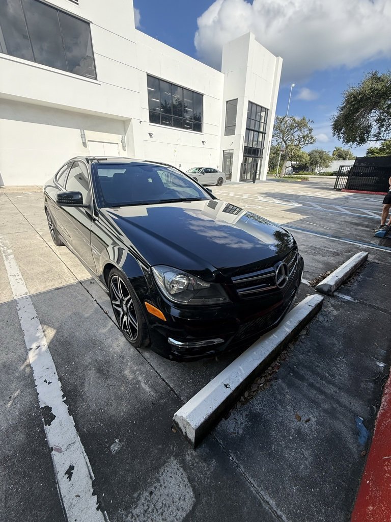 Used 2015 Mercedes-Benz C 250 Coupe image 2