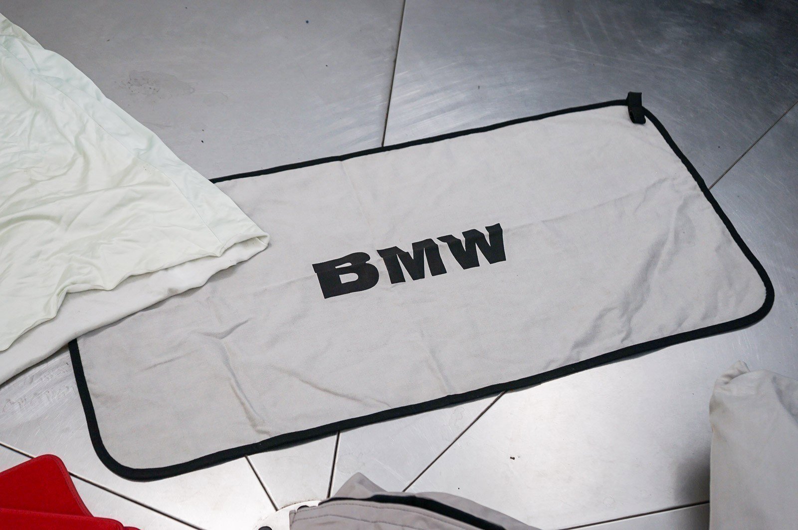 Used 2003 BMW Z8 image 69