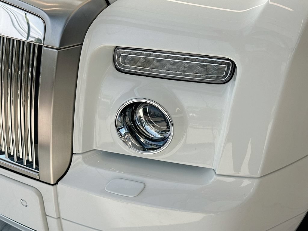 Used 2009 Rolls-Royce Phantom Drophead Coupe RWD image 28