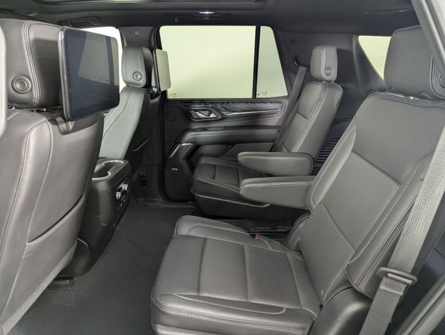 Used 2023 GMC Yukon Denali w/ Denali Reserve Package image 16