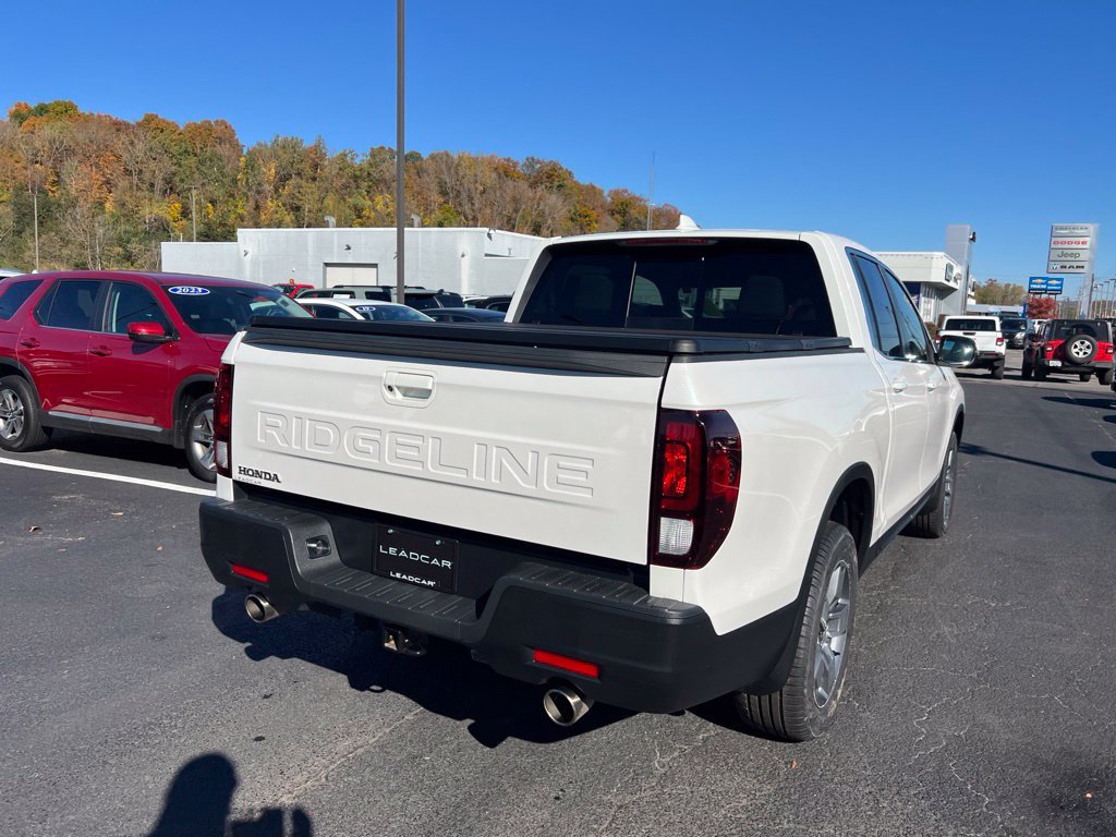 Certified 2024 Honda Ridgeline RTL image 5