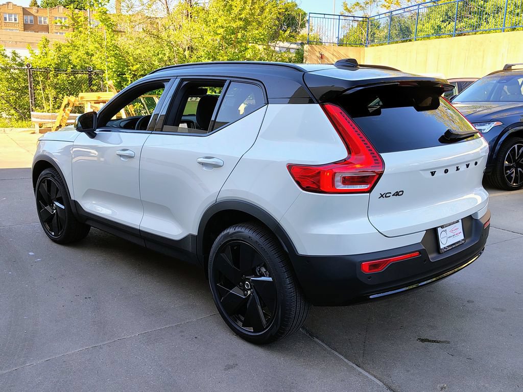 New 2026 Volvo XC40 B5 Ultra w/ Climate Package AWD/4WD image 7
