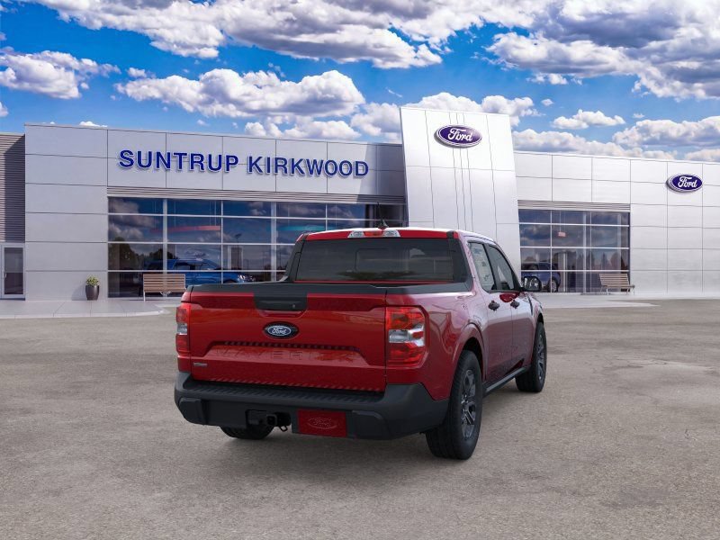 New 2026 Ford Maverick XLT w/ XLT Luxury Package FWD image 10