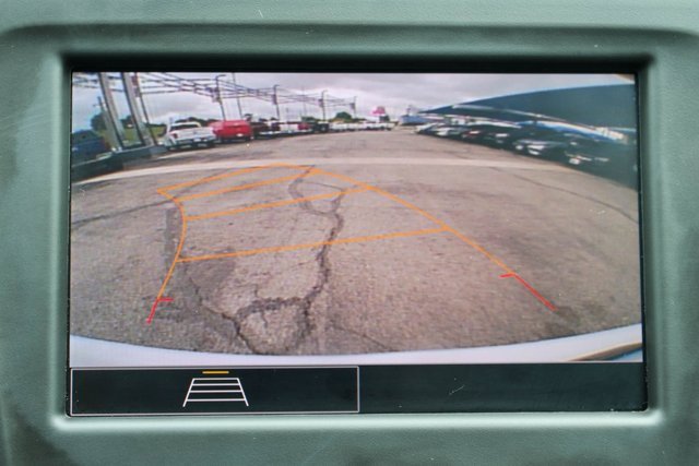 Used 2023 Chevrolet Equinox LT image 29