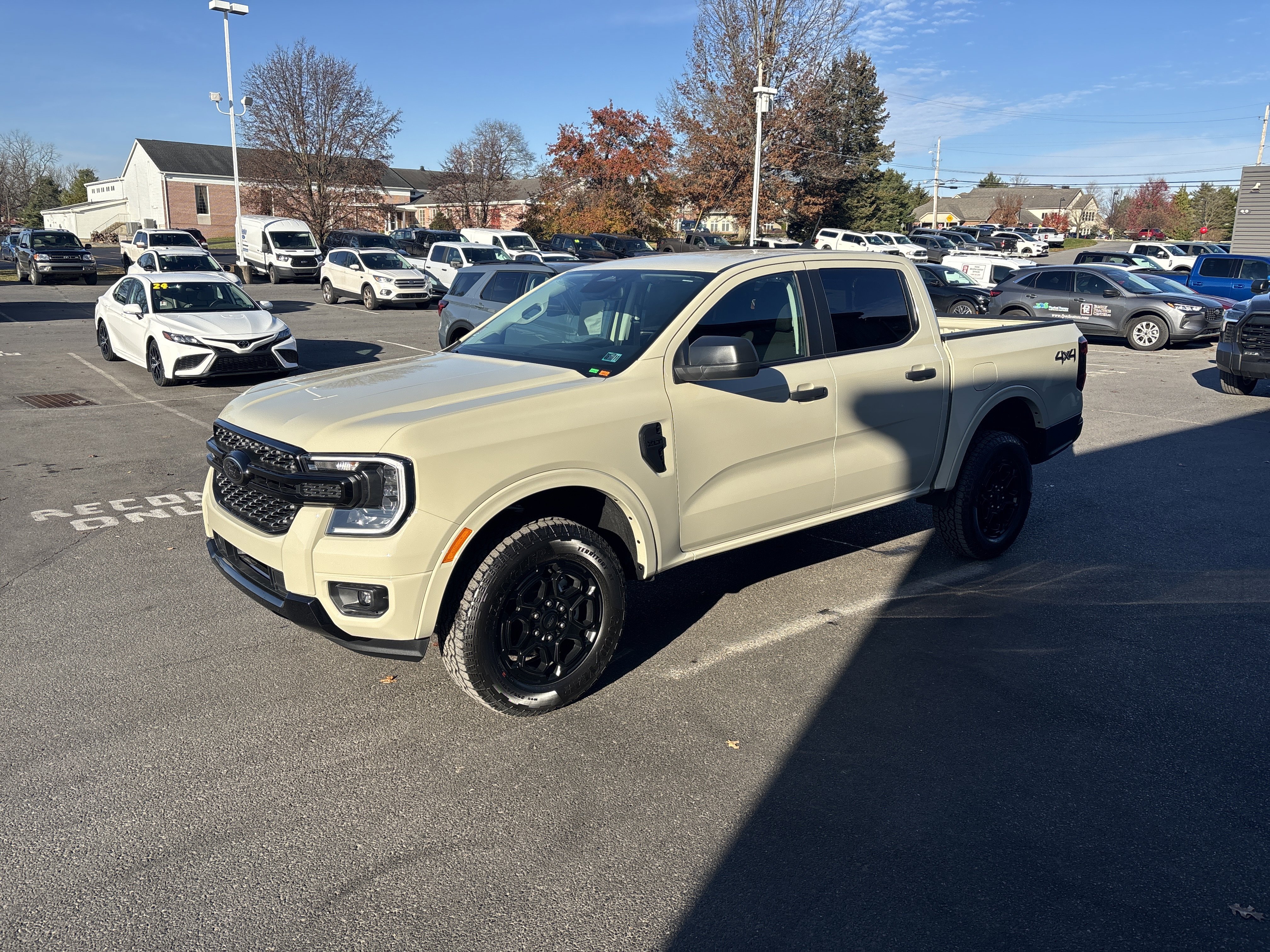 New 2025 Ford Ranger XLT w/ Black Appearance Package AWD/4WD image 8