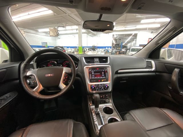 Used 2015 GMC Acadia SLT image 25
