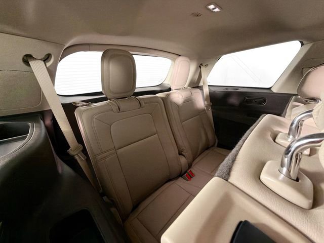 Used 2020 Lincoln Aviator Reserve w/ Equipment Group 201A image 28