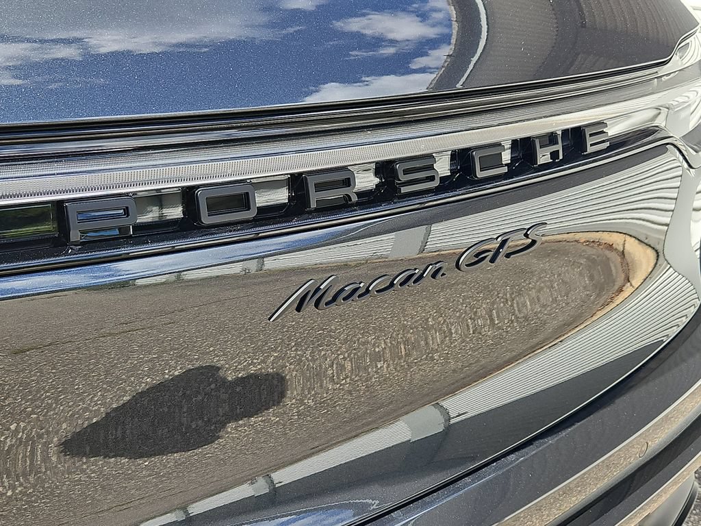 New 2026 Porsche Macan GTS AWD/4WD image 10