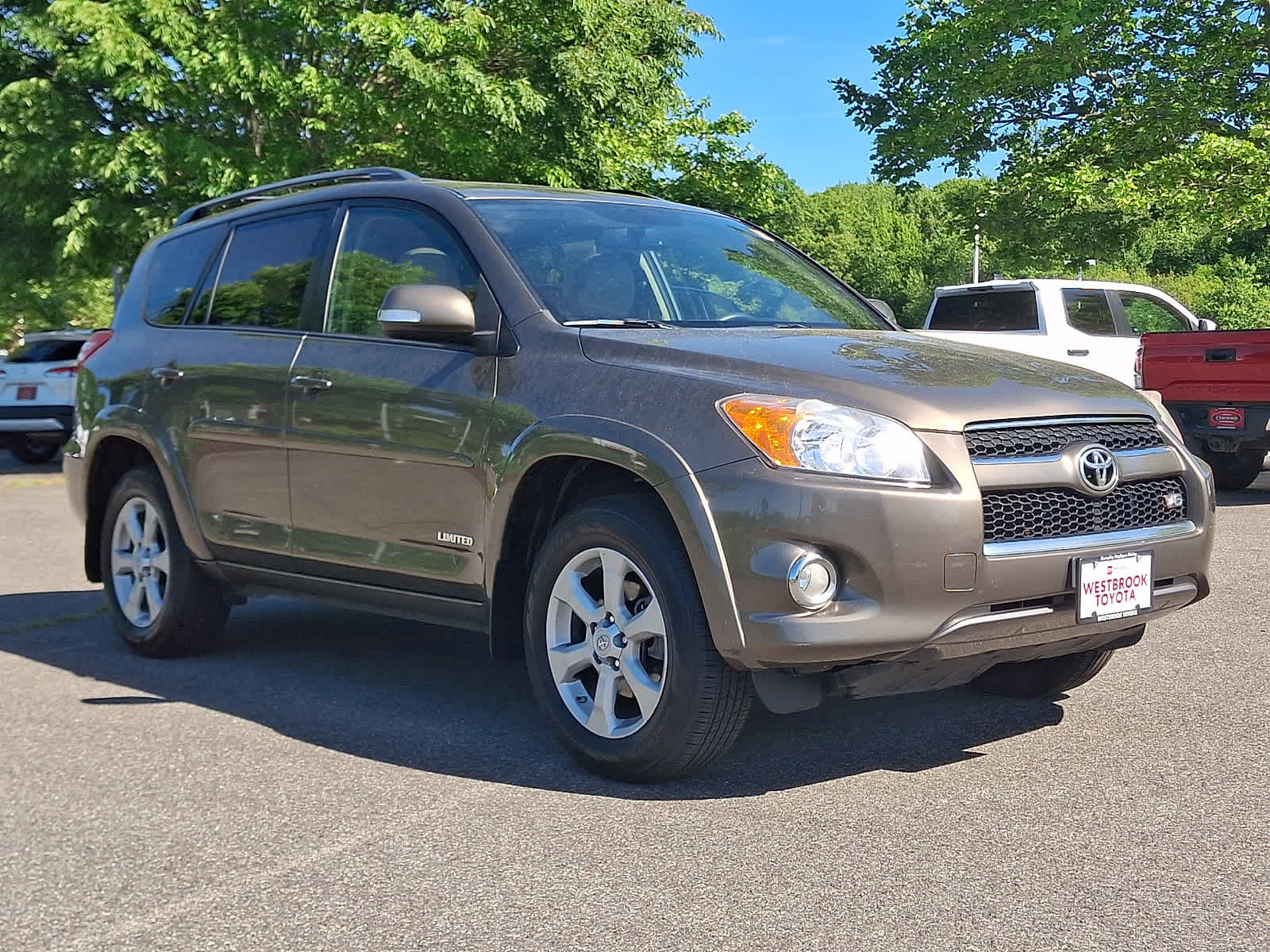 Used 2012 Toyota RAV4 Limited w/ Navigation Value Pkg AWD/4WD image 4