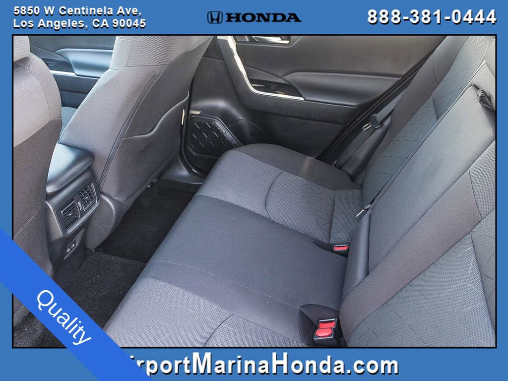 Used 2024 Toyota RAV4 XLE w/ Convenience Package image 24