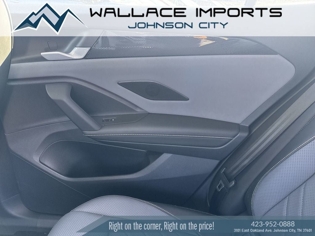 New 2025 Volkswagen Tiguan SE AWD/4WD image 24