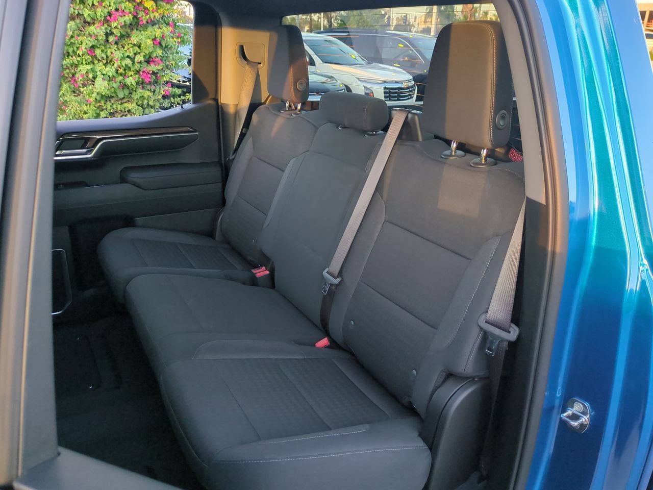 Used 2022 Chevrolet Silverado 1500 LT w/ Protection Package AWD/4WD image 24