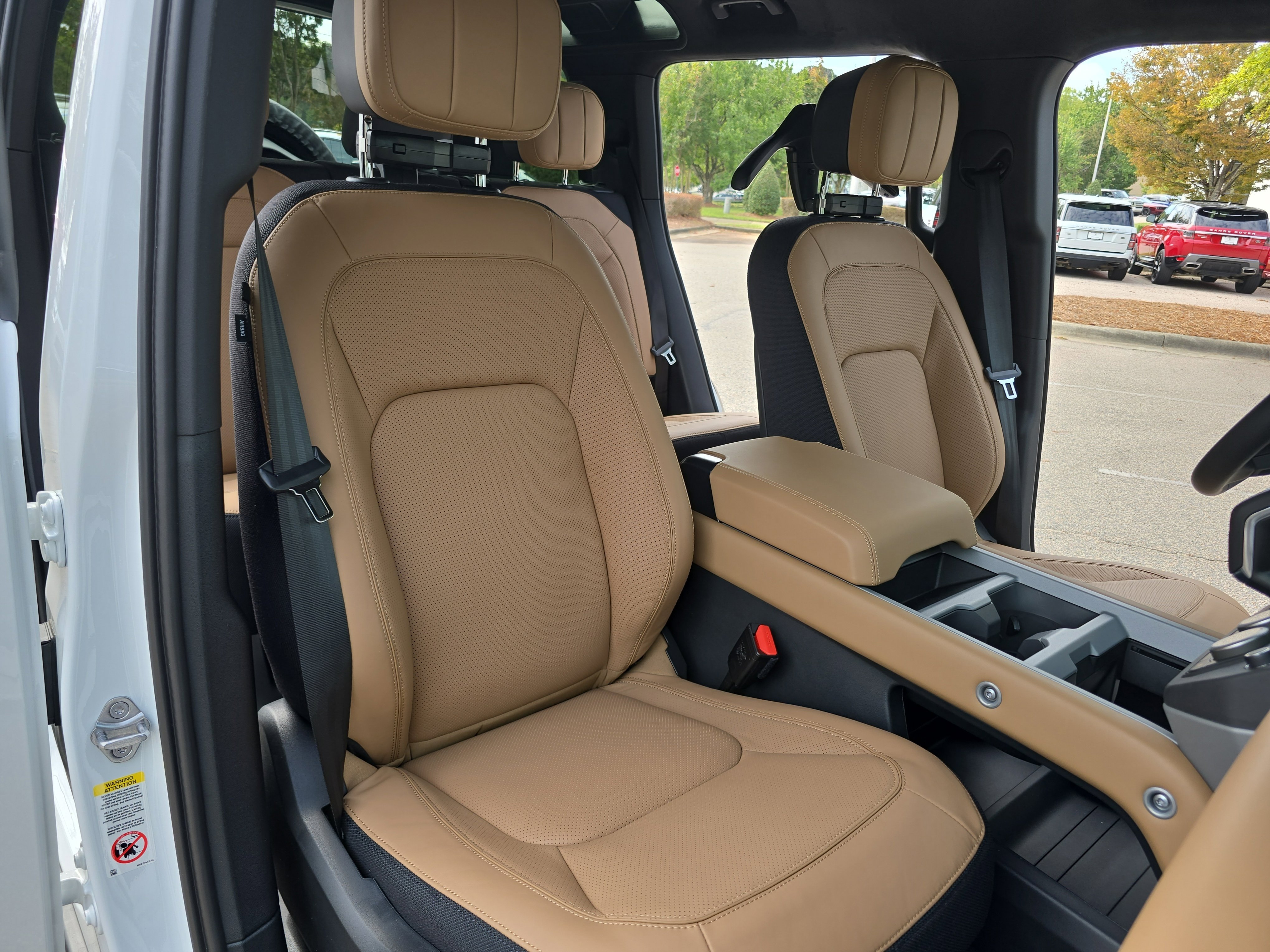 New 2026 Land Rover Defender 110 V8 image 10