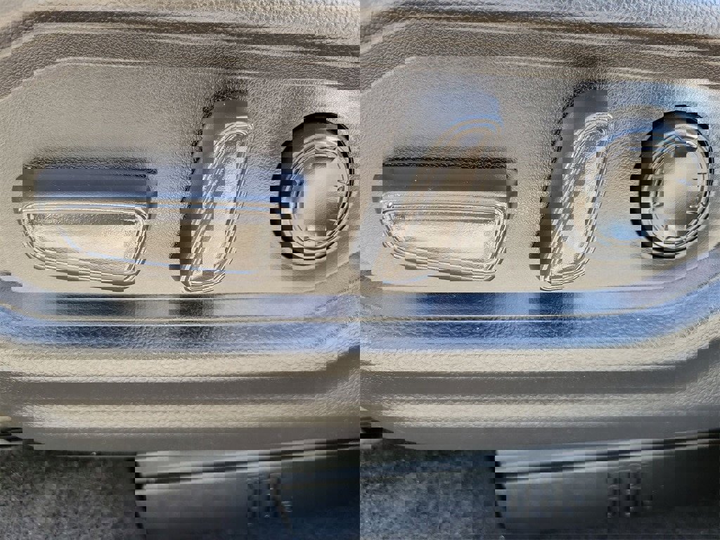 Used 2022 Toyota Tundra 1794 Edition image 17