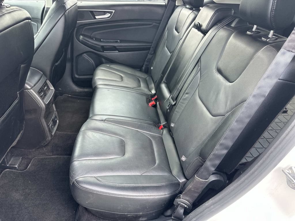 Used 2015 Ford Edge Titanium w/ Equipment Group 302A AWD/4WD image 12