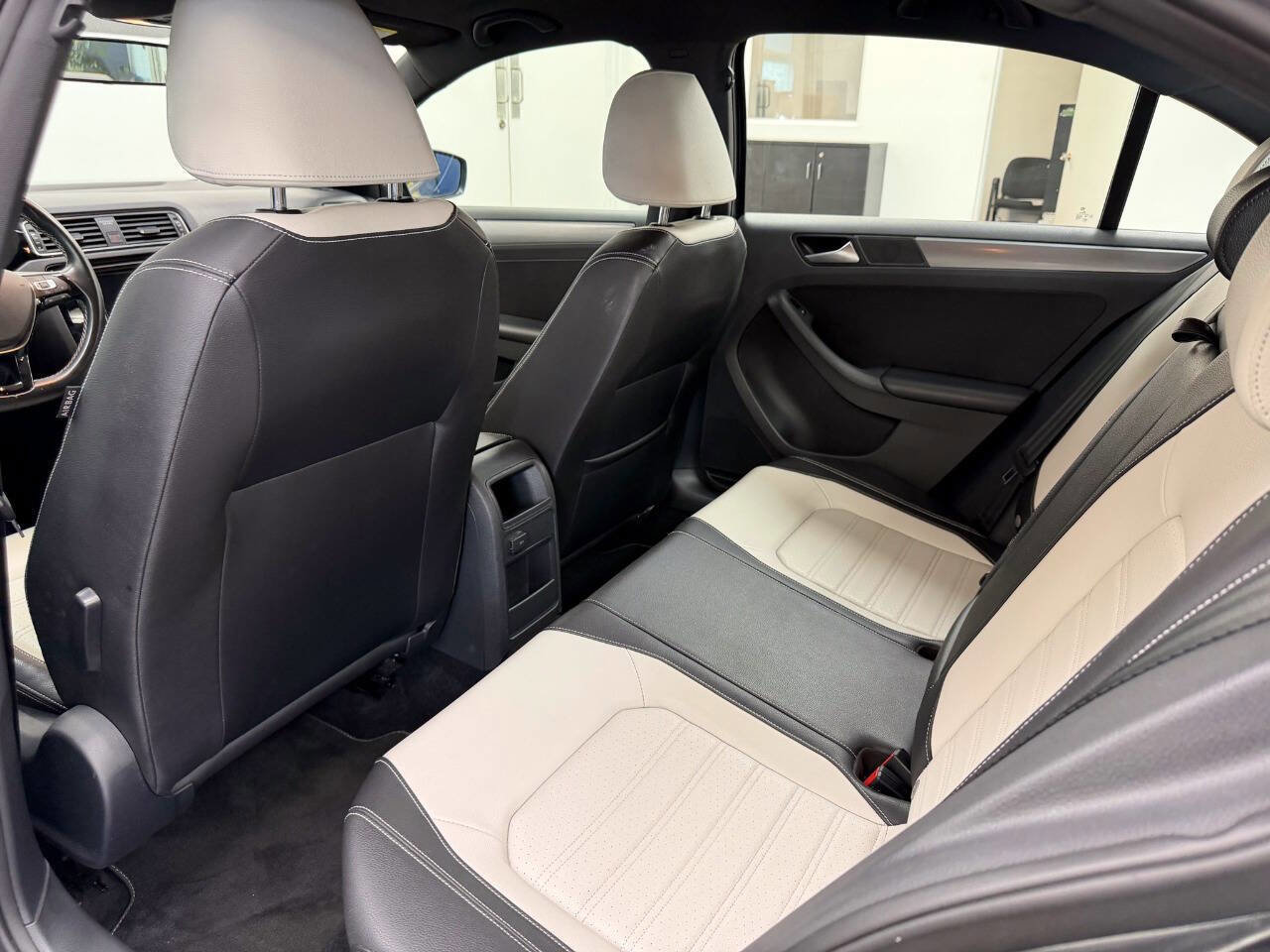 Used 2016 Volkswagen Jetta Sport image 57