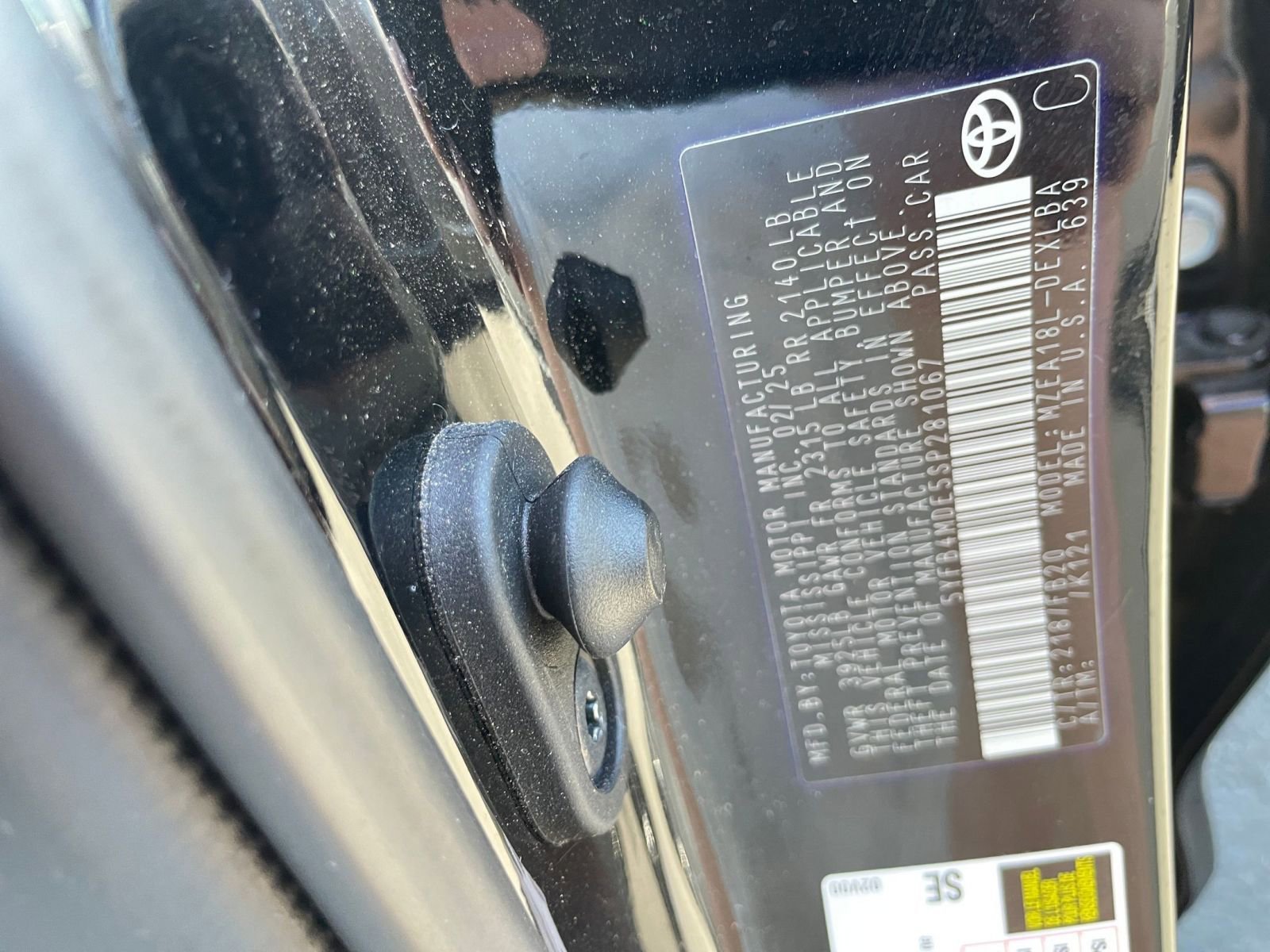 Used 2025 Toyota Corolla LE image 29