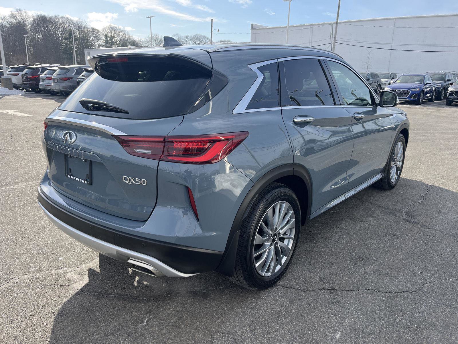 Used 2025 INFINITI QX50 Luxe image 3