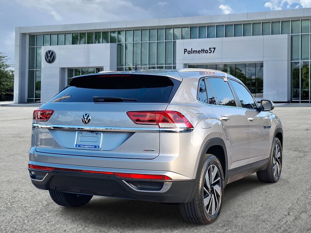 Used 2022 Volkswagen Atlas Cross Sport SE w/ Black Wheel Package AWD/4WD image 6