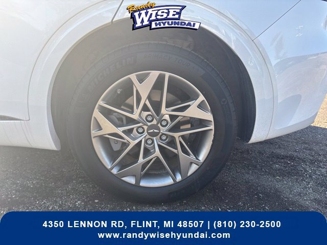 Used 2025 Genesis GV70 2.5T AWD/4WD image 34
