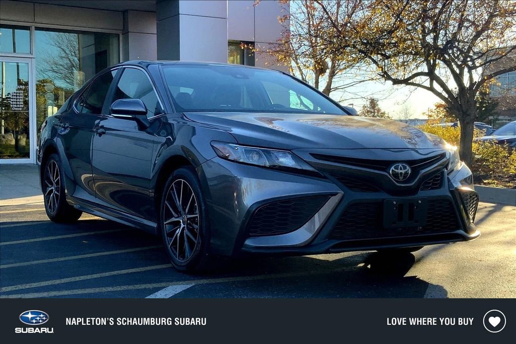 Used 2023 Toyota Camry SE image 1