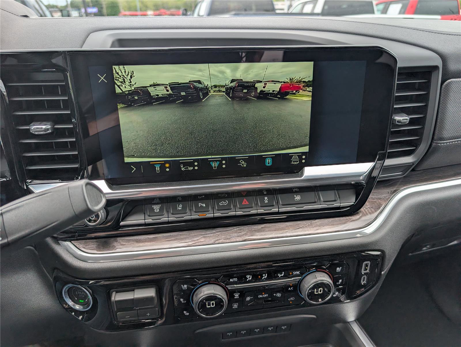 New 2026 Chevrolet Silverado 3500 LTZ w/ LTZ Convenience Package AWD/4WD image 26