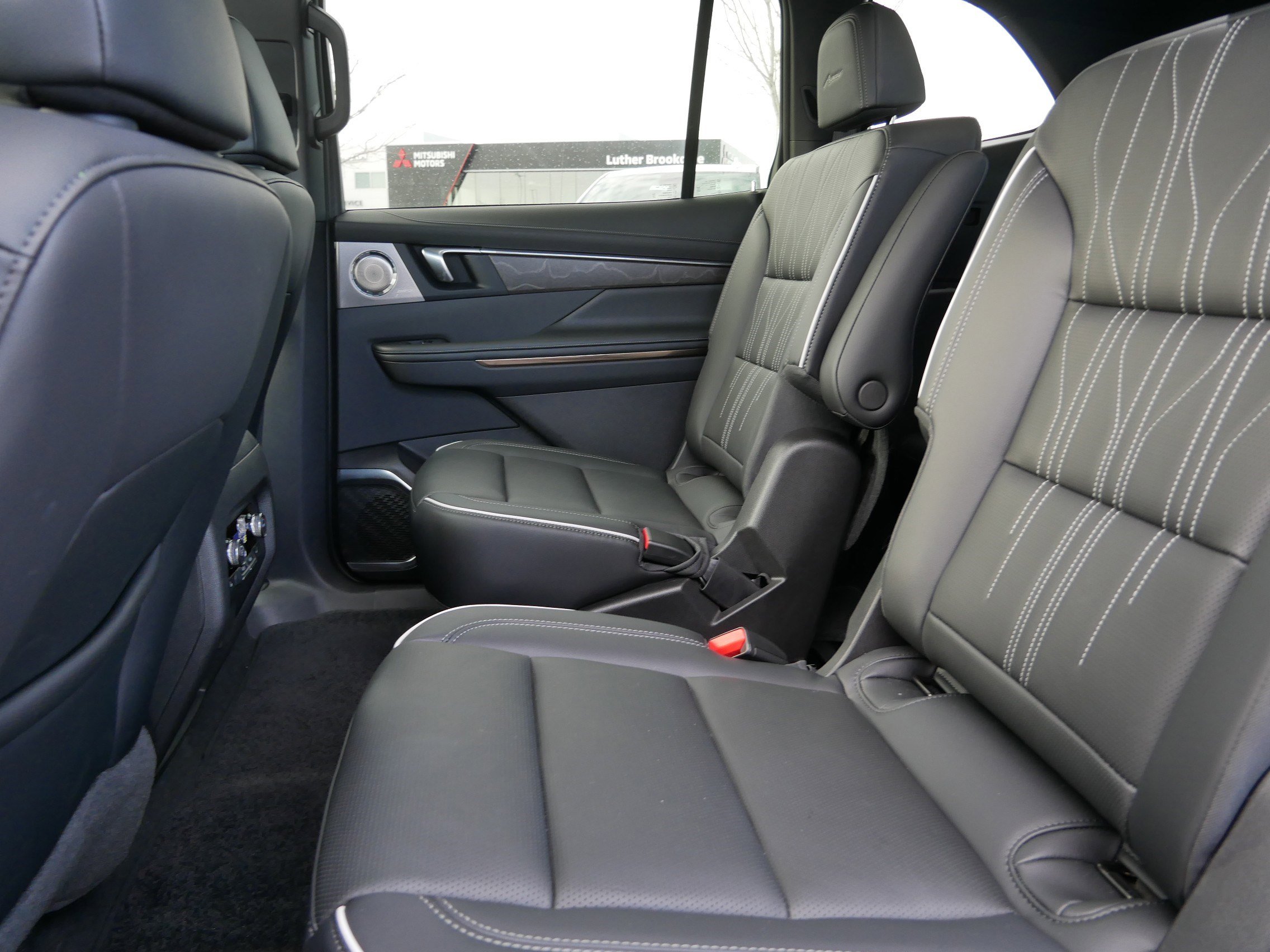 New 2026 Buick Enclave Avenir w/ Super Cruise Package image 5