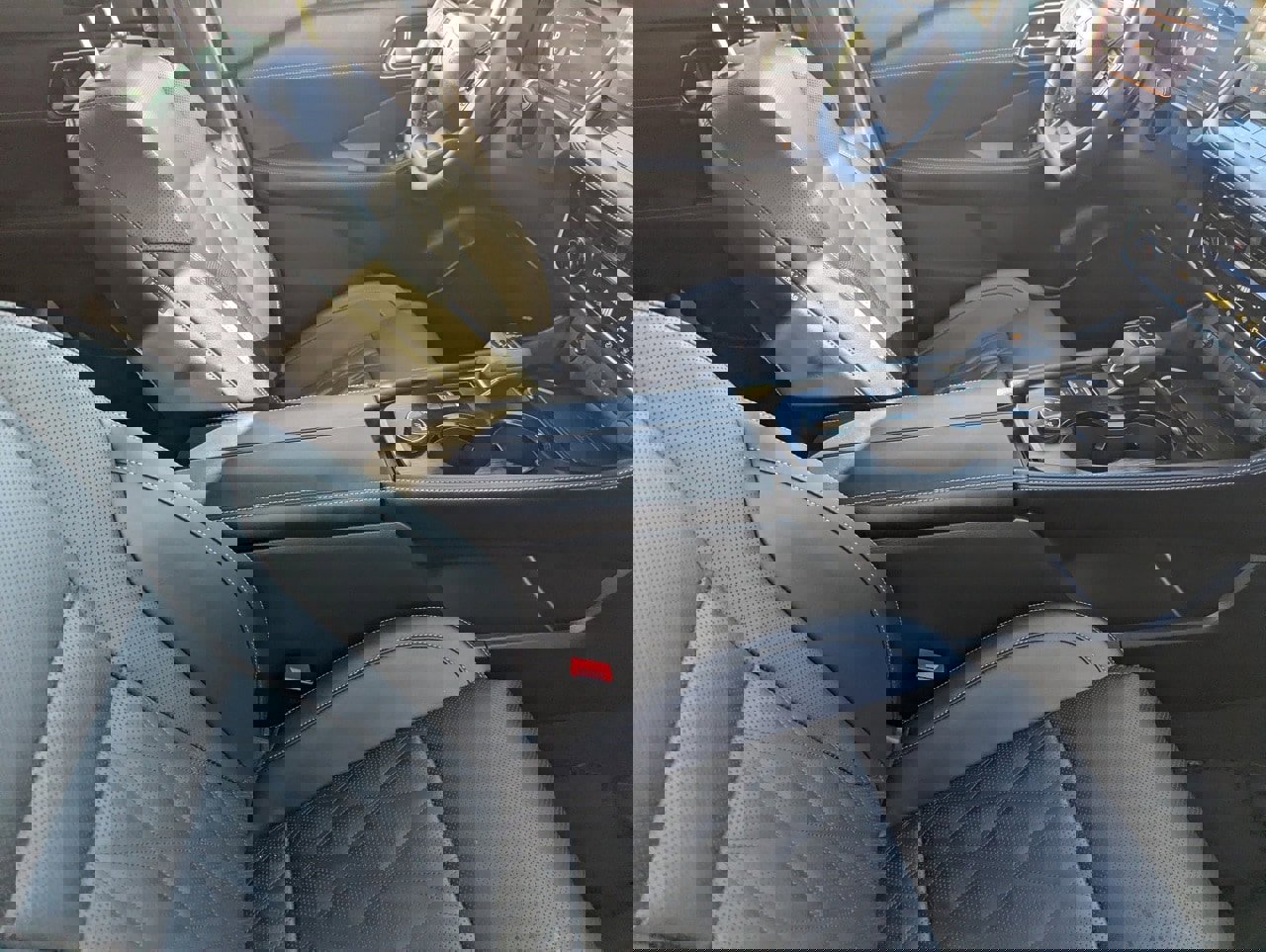 Certified 2025 Nissan Rogue Platinum image 12